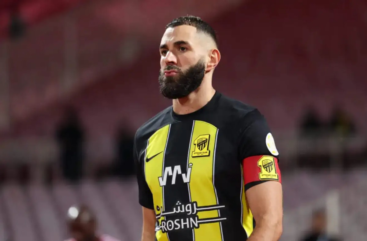 沙特要求金球先生放弃亿元高薪免费踢球,本泽马将无限期罢赛